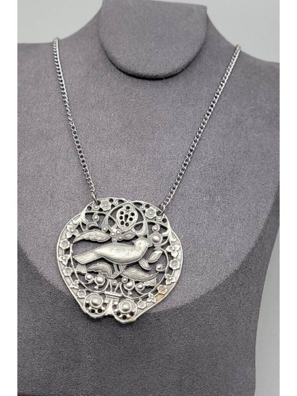 Vintage Bird Floral Pendant Silver Tone Filigree Open-Work Design 18" Chain - Picture 3 of 7